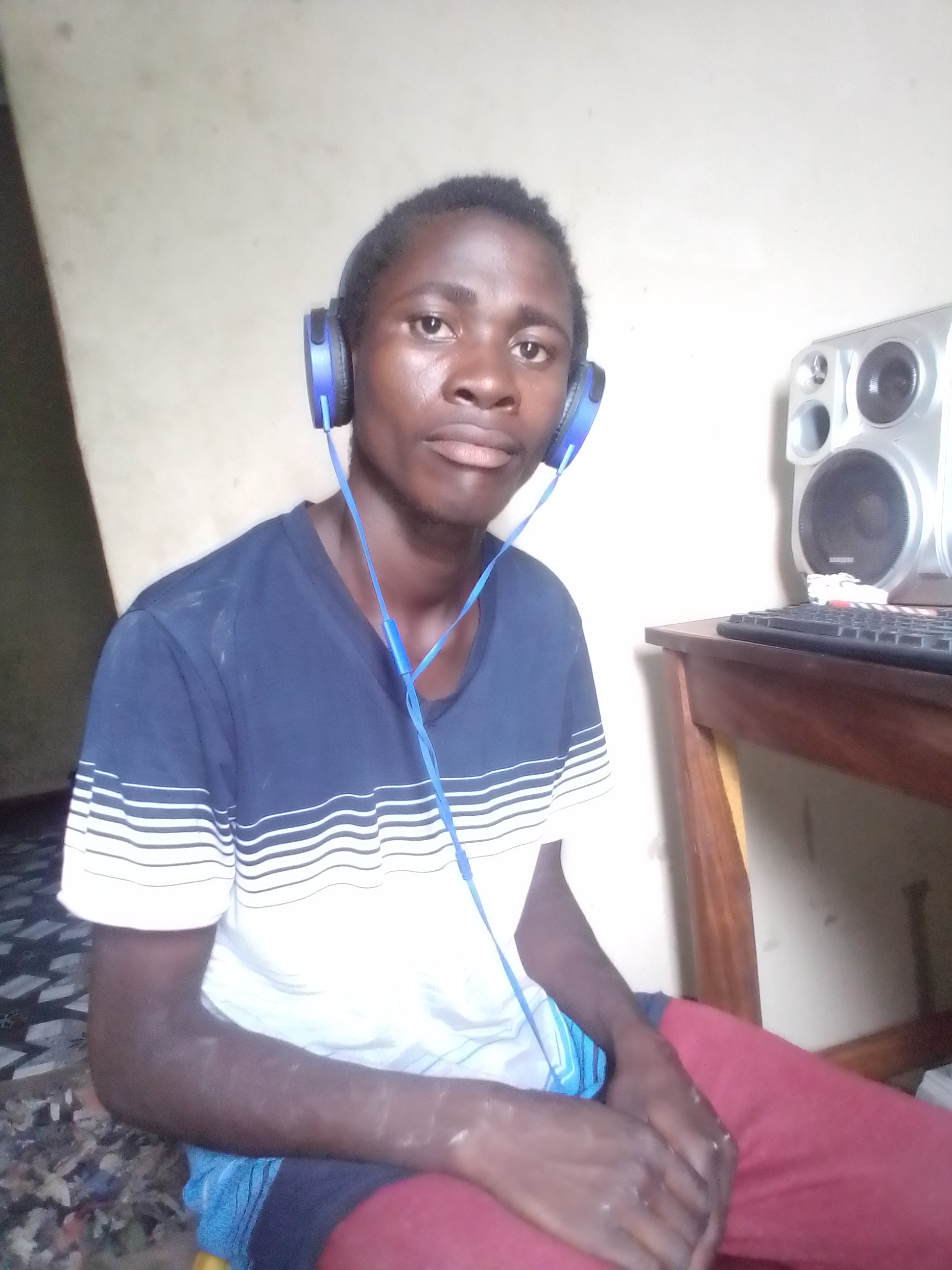 Man JoJo  ft Astridah - Baby Na Nakulata